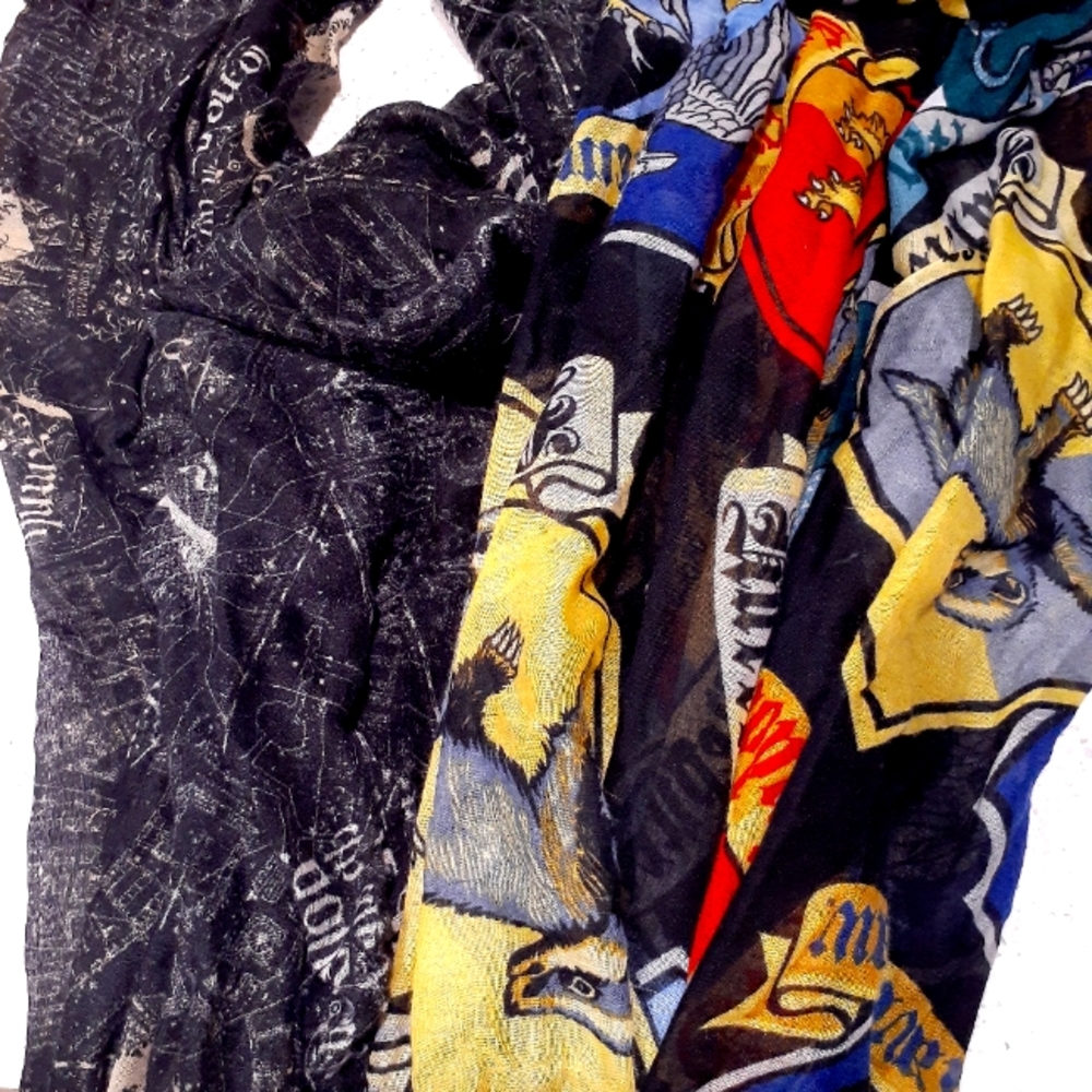 Harry Potter infinity scarves